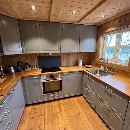 Cozy With Trail Access Feriehus Beitostolen